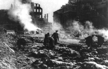 Brandbombentote Dresden 1945 am Altmarkt